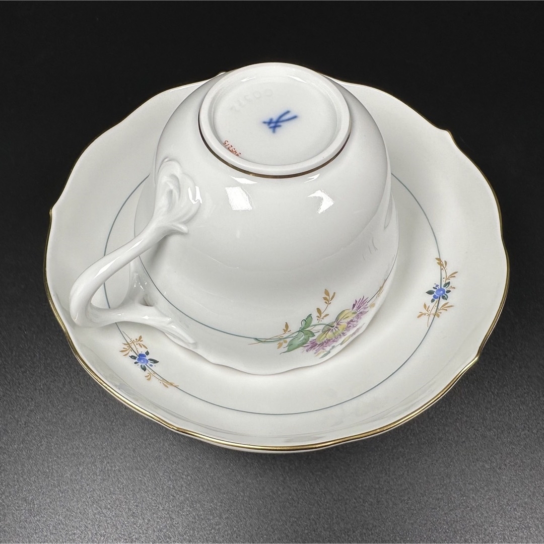 MEISSEN(マイセン)の美品 マイセン ケシ(紫) コーヒーカップ＆ソーサー1客、1級品 インテリア/住まい/日用品のキッチン/食器(食器)の商品写真