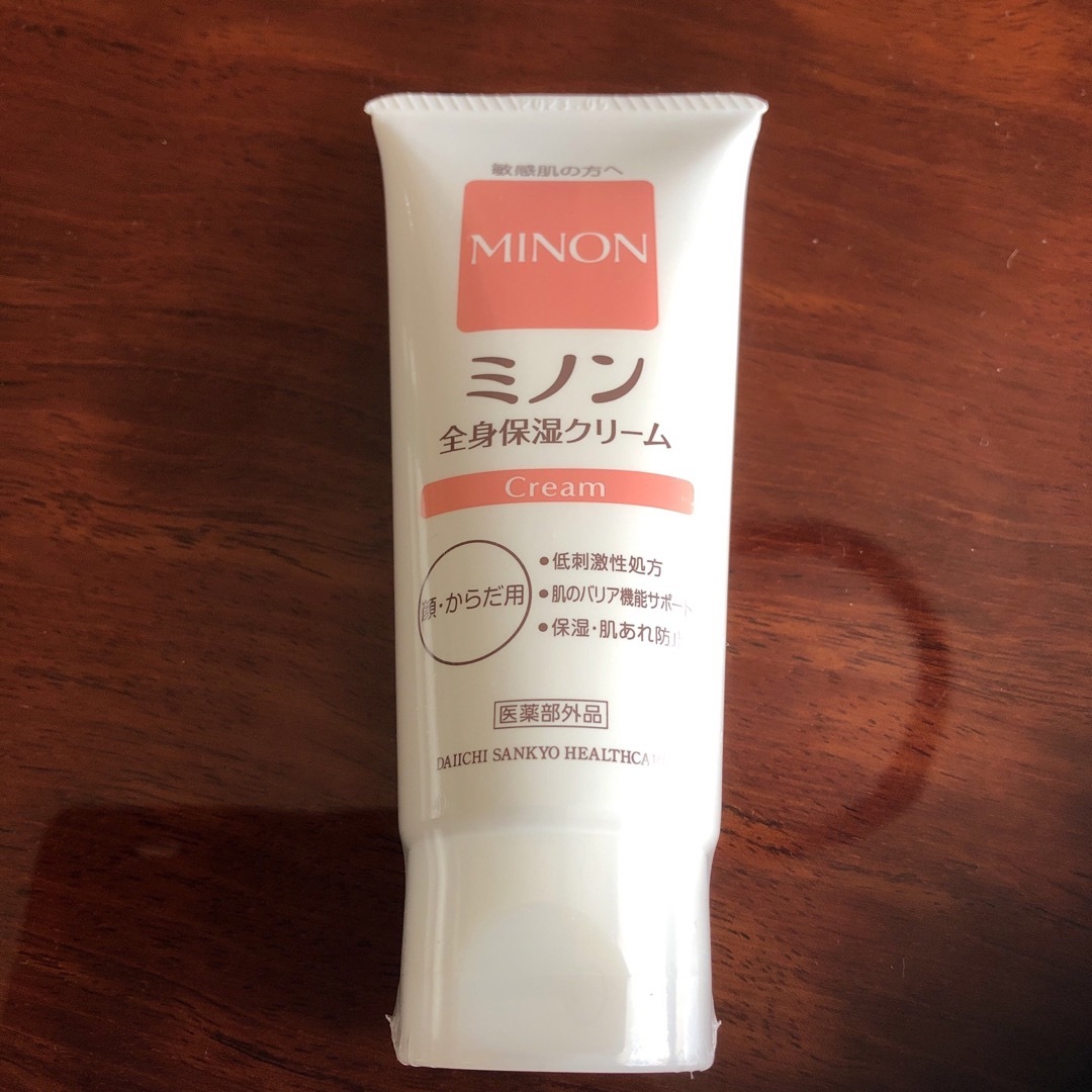 MINON(ミノン)のミノン全身保湿クリーム90g新品 コスメ/美容のボディケア(ボディクリーム)の商品写真