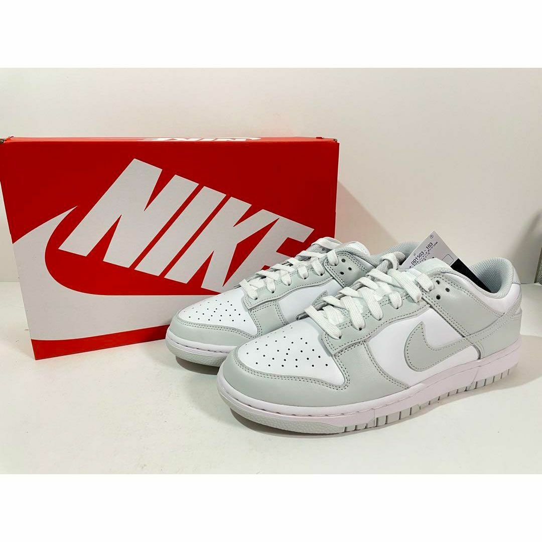 NIKE(ナイキ)の【新品】24cm NIKE WMNS Dunk Low フォトンダスト レディースの靴/シューズ(スニーカー)の商品写真