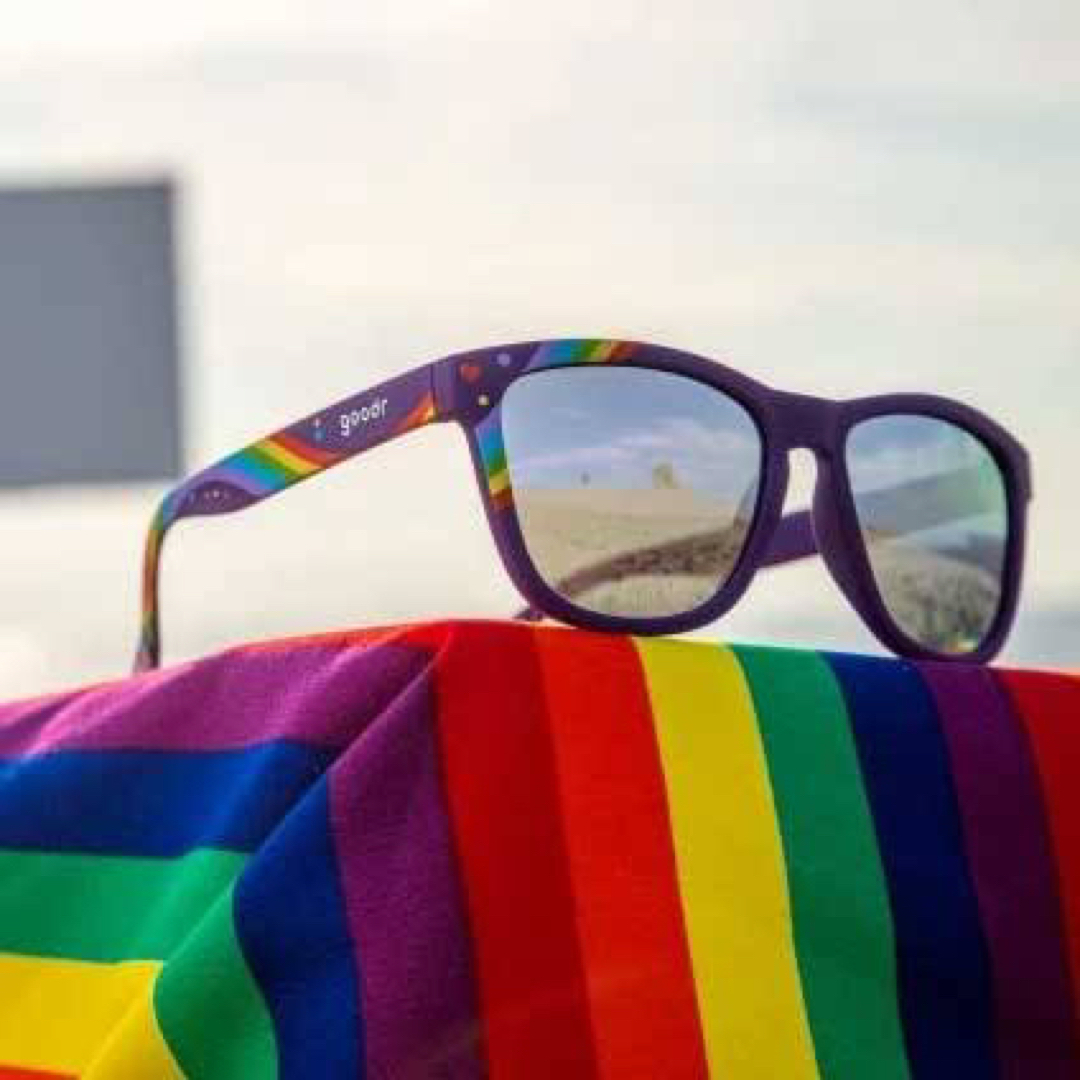 Oakley(オークリー)のgoodr サングラス　LGBTQ+AF レディースのファッション小物(サングラス/メガネ)の商品写真