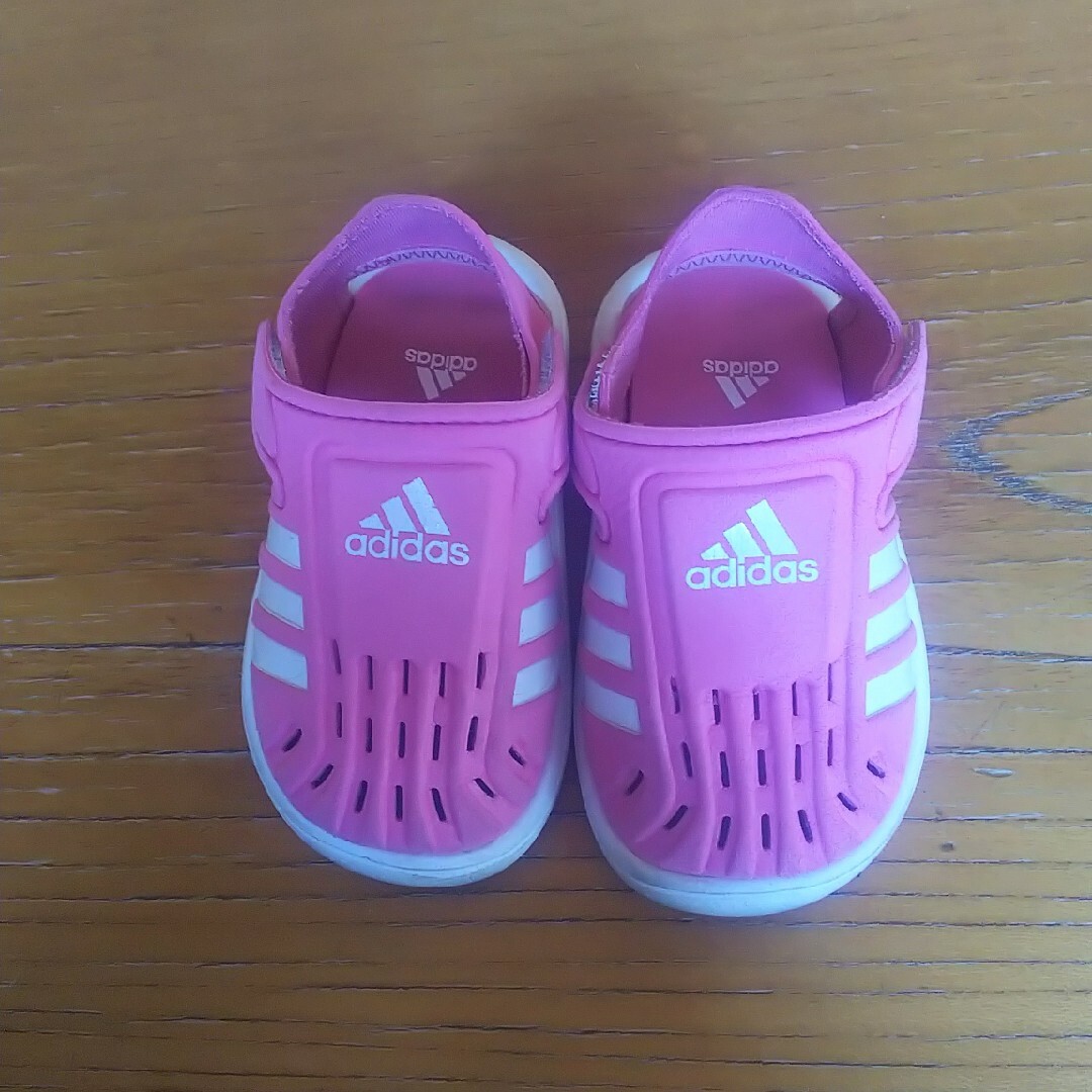 adidas(アディダス)のアディダス サンダル 13.0 ピンク キッズ/ベビー/マタニティのベビー靴/シューズ(~14cm)(サンダル)の商品写真