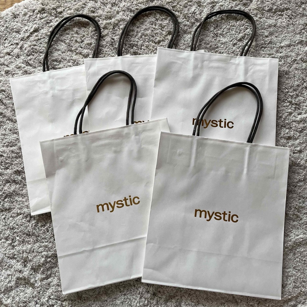 mystic(ミスティック)のmystic 紙袋5枚 レディースのバッグ(ショップ袋)の商品写真