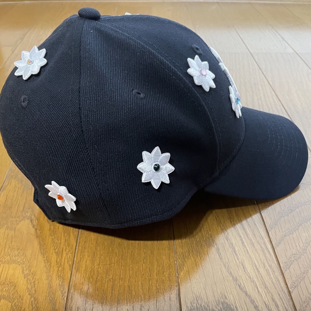 新品未使用品です【NICK GEAR】Rhinestone Flower Cap(Navy)