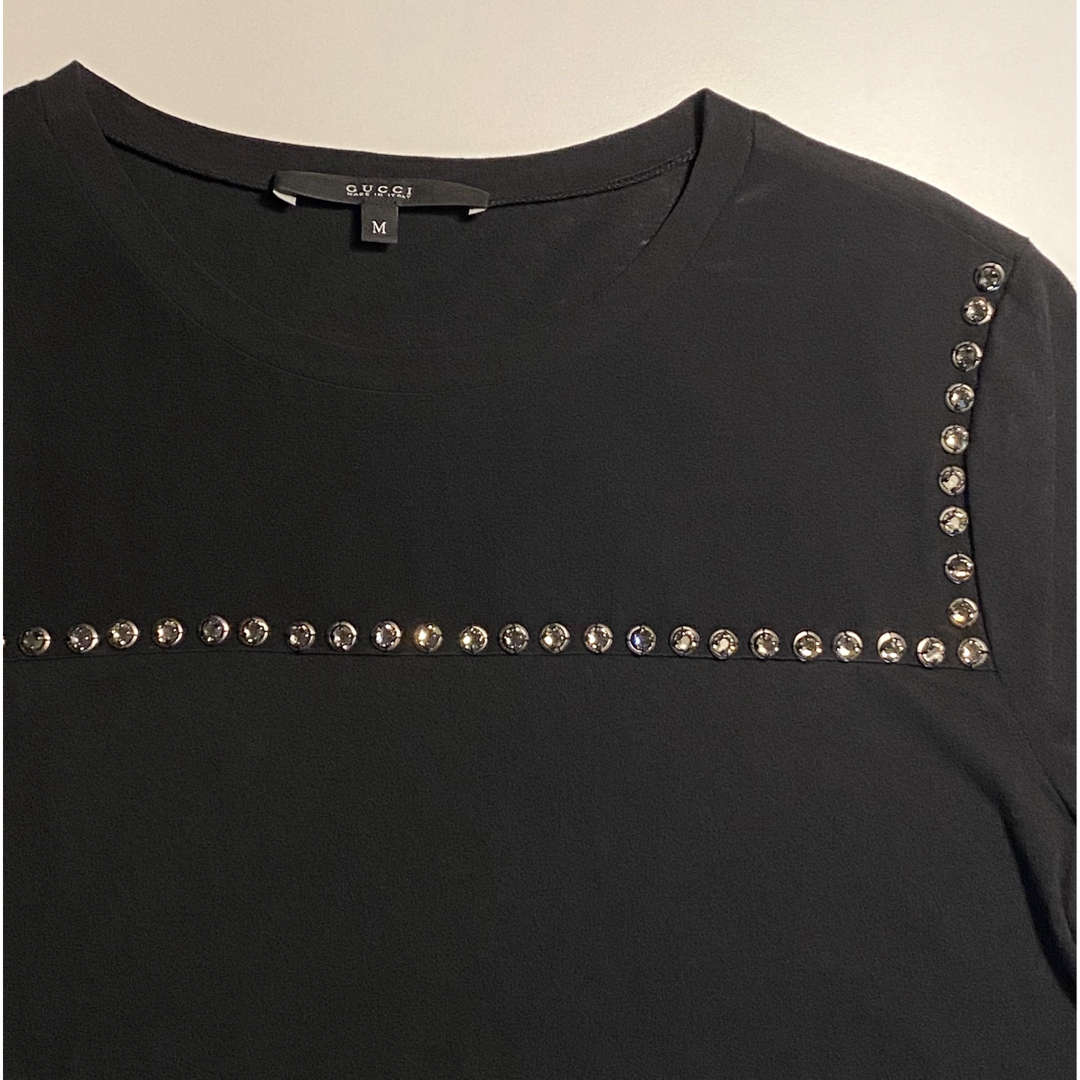 Gucci(グッチ)のGUCCI グッチ Tシャツ ブラック ビジュー付き Mサイズ 新品未使用 レディースのトップス(Tシャツ(半袖/袖なし))の商品写真