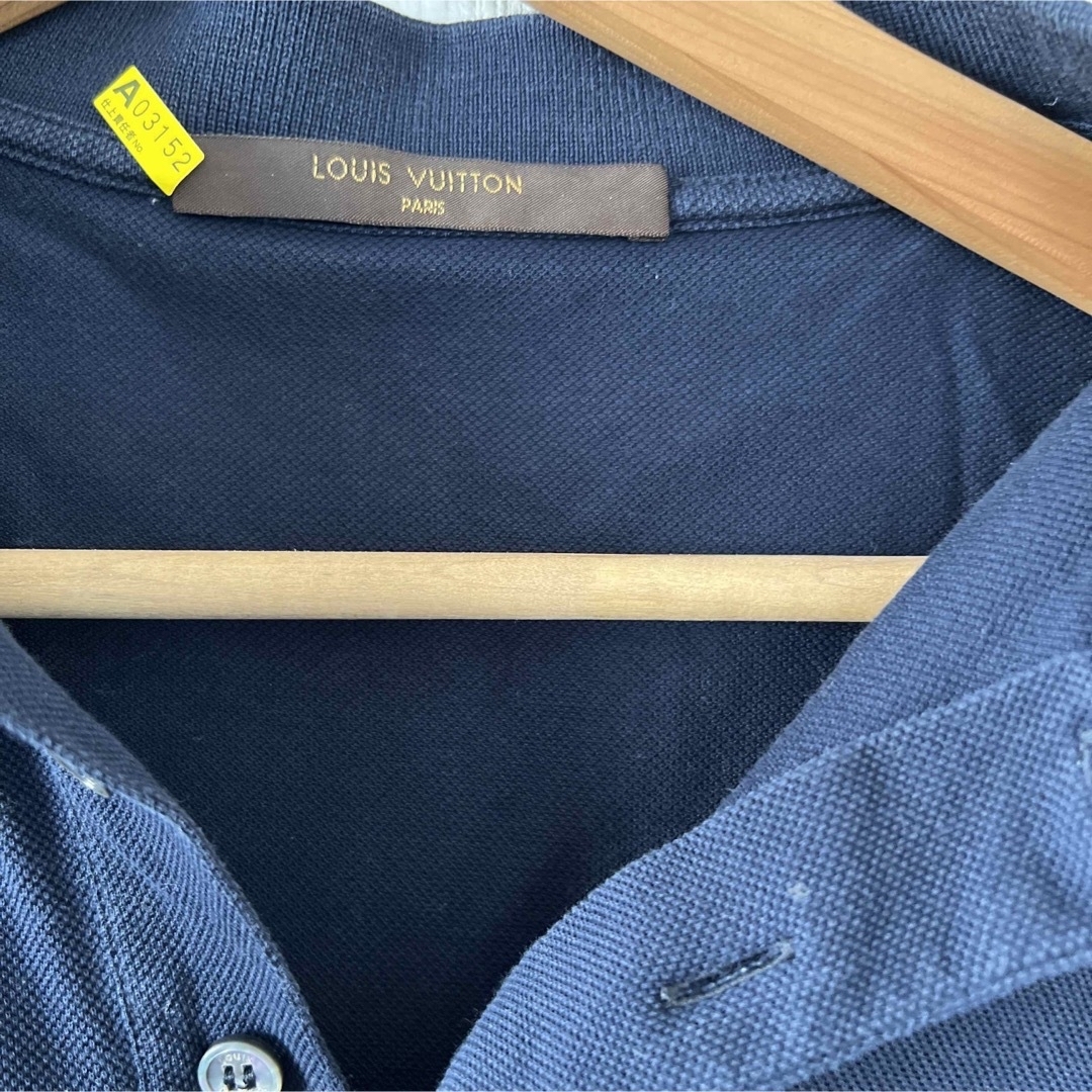 LOUIS VUITTON - Louis Vuittonのクラシックポロシャツ 紺色の LOUIS VUITTON - Louis Vuittonのクラシックポロシャツ 紺色の