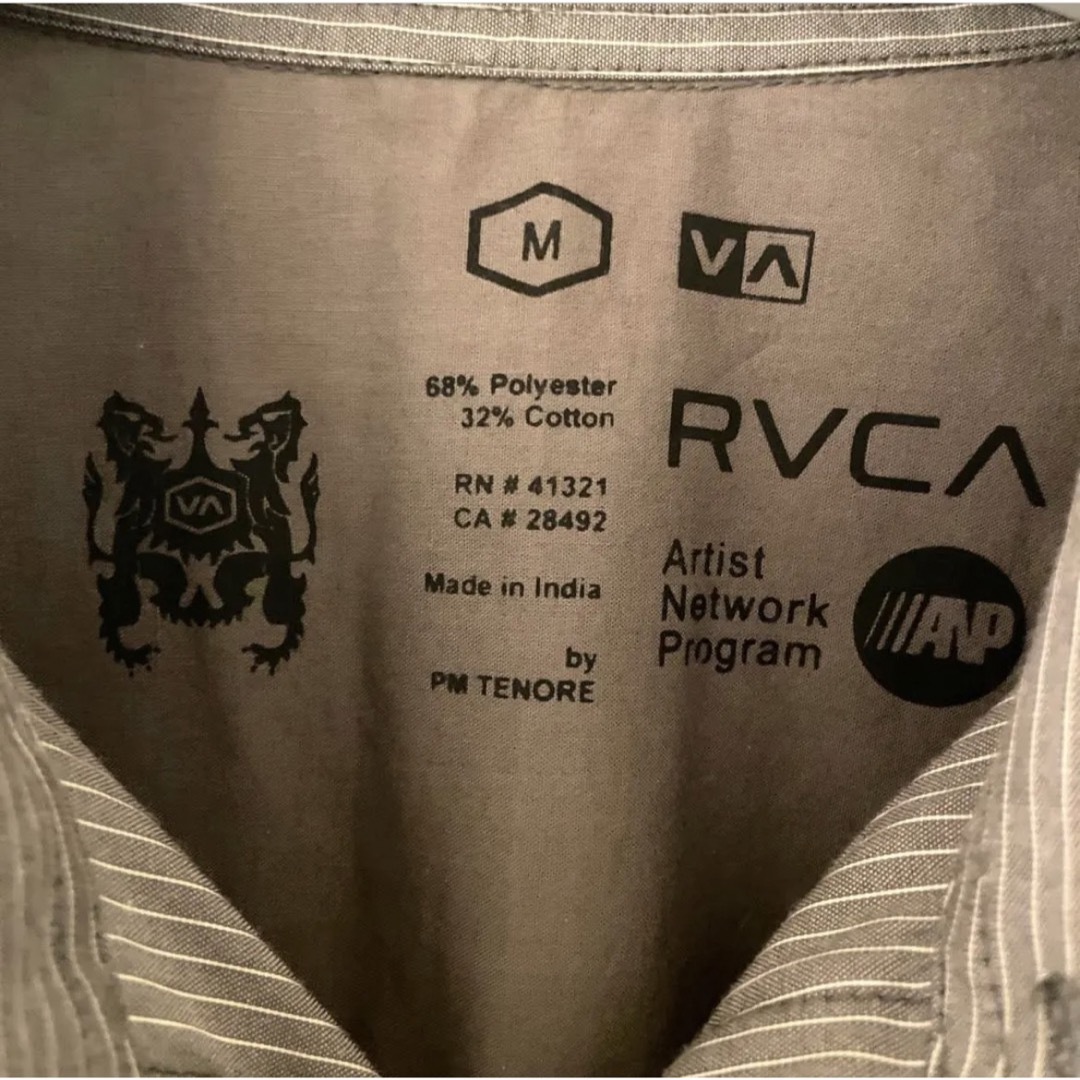 RVCA(ルーカ)のRVCA 半袖シャツ　Mサイズ　ストライプ　ルーカ メンズのトップス(シャツ)の商品写真