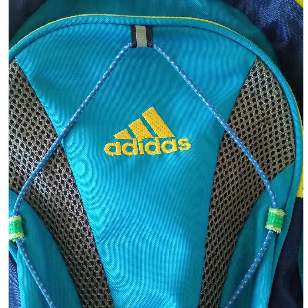 adidas(アディダス)のアディダス　リュック　(キッズ) スポーツ/アウトドアのアウトドア(その他)の商品写真