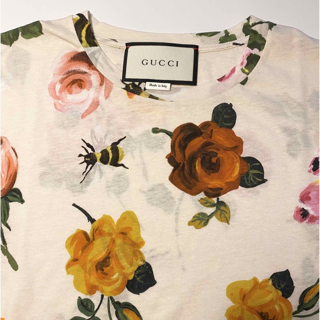 Gucci(グッチ)のGUCCI グッチ Tシャツ 花柄 フローラ ハチ Mサイズ 新品未使用 レディースのトップス(Tシャツ(半袖/袖なし))の商品写真