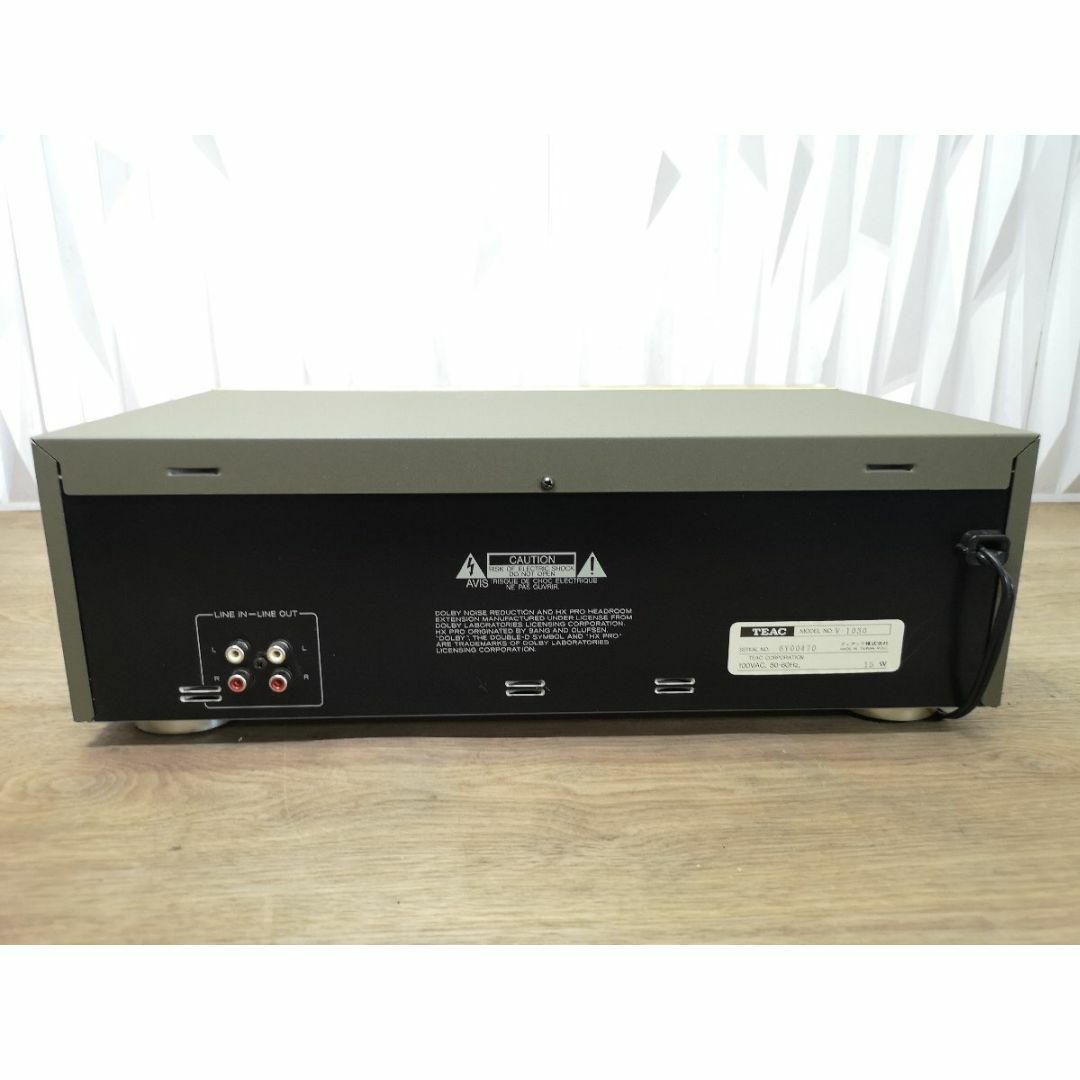 TEAC V-1030 3ヘッド高音質カセットデッキ m0d1938 - ポータブルプレーヤー