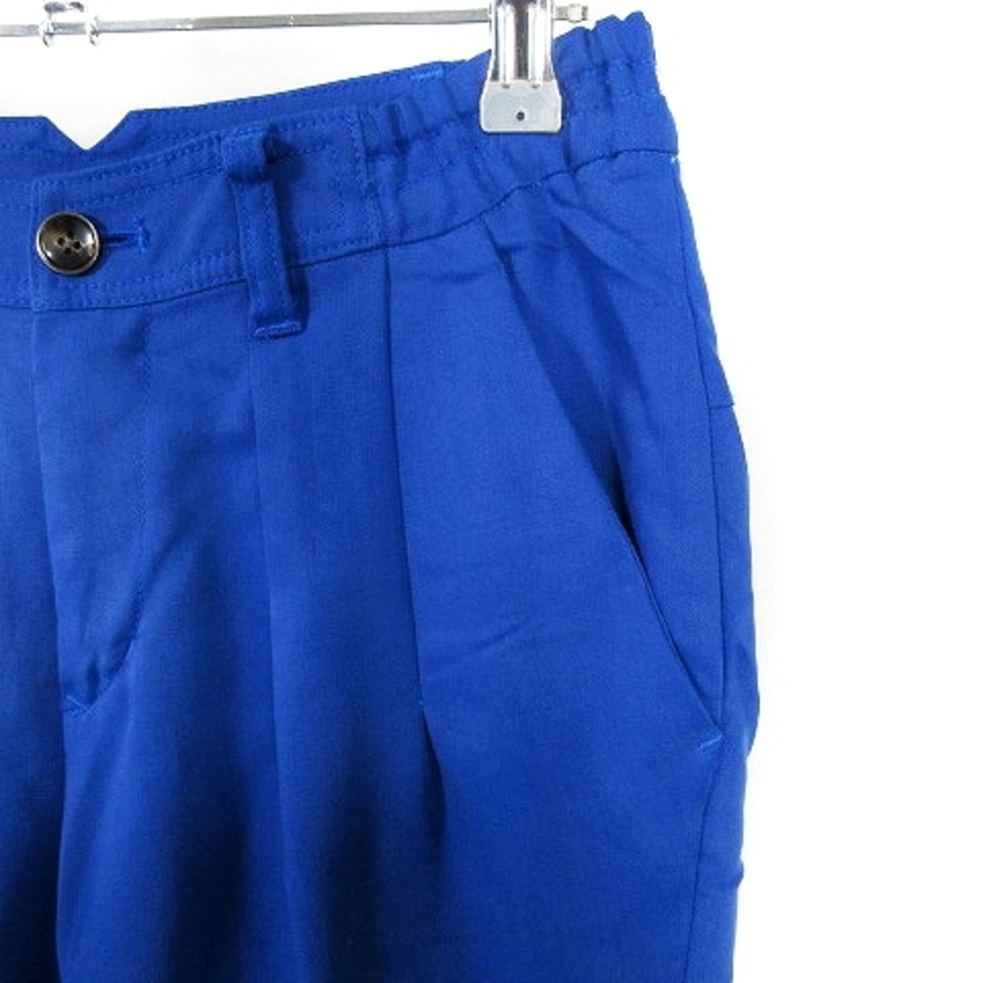 qualite(カリテ)のカリテ パンツ テーパード ジップフライ センタープレス 薄手 タック 2 青 レディースのパンツ(その他)の商品写真
