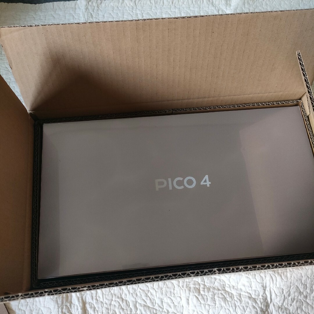 新品未開封 ピコ PICO4 128GB VRヘッドセット