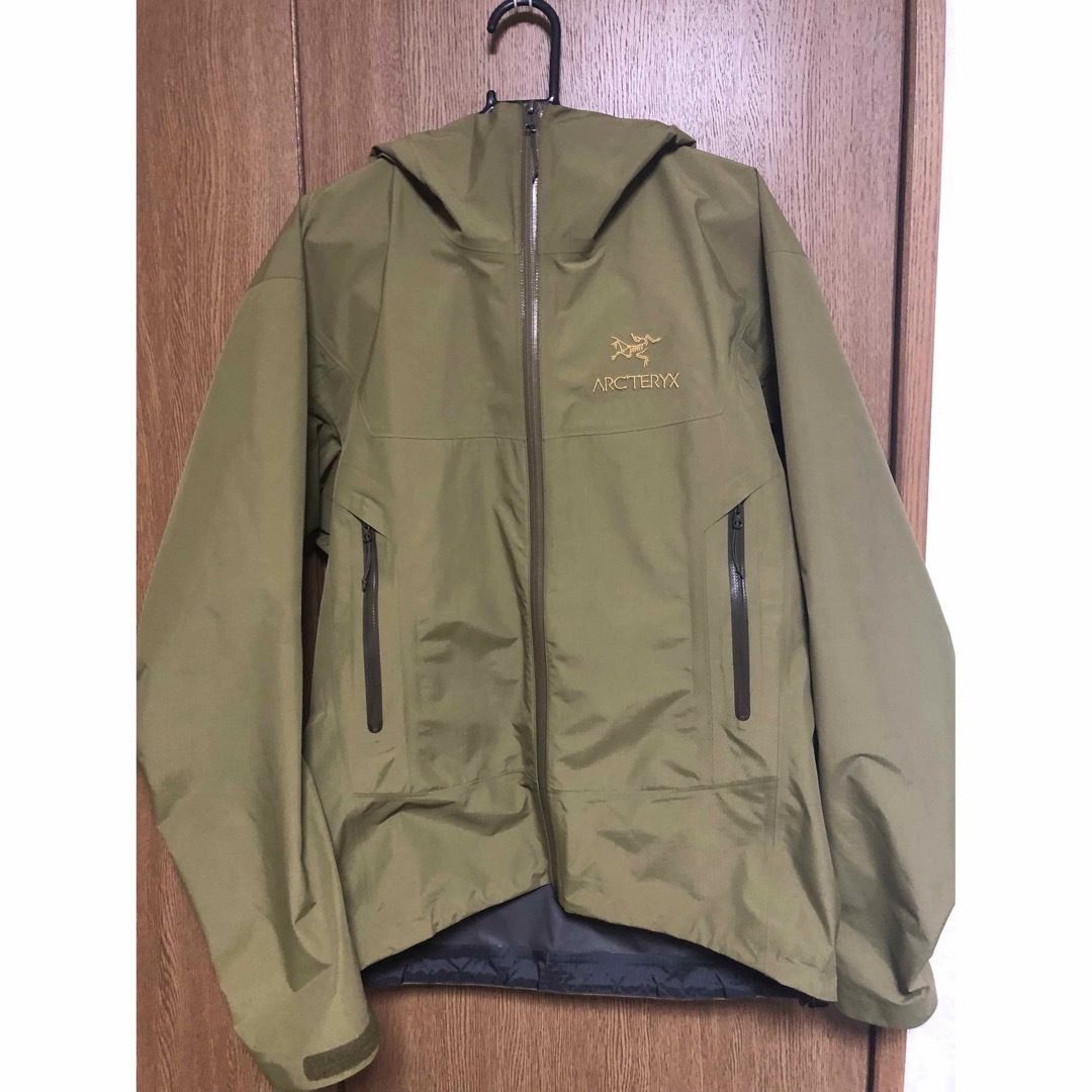 ARC'TERYX BEAMS 別注 BETA SL Sサイズ カーキ色 - ナイロンジャケット