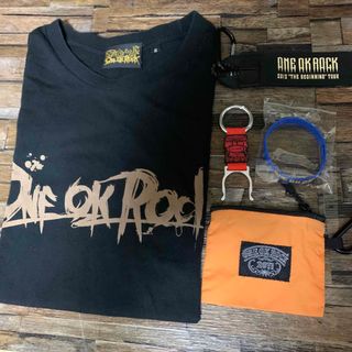 ONE OK ROCK - 【激レア】ONE OK ROCK 初期グッズの通販|ラクマ 【激レア】ONE OK ROCK 初期グッズ