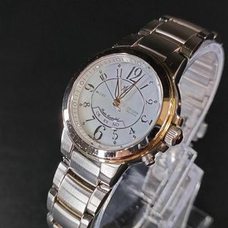 極美品【稼働品】CITIZEN　シチズンXC　H330シェル　ホワイト　ソーラーErupur腕時計