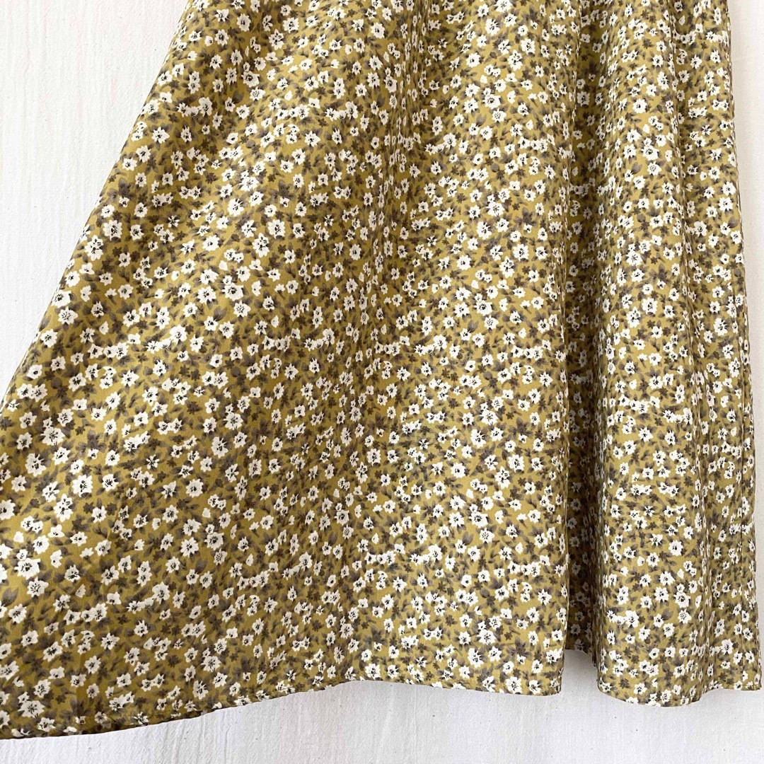 Techichi(テチチ)のTe chichi テチチ　小花柄　ロングスカート　フリーサイズ レディースのスカート(ロングスカート)の商品写真