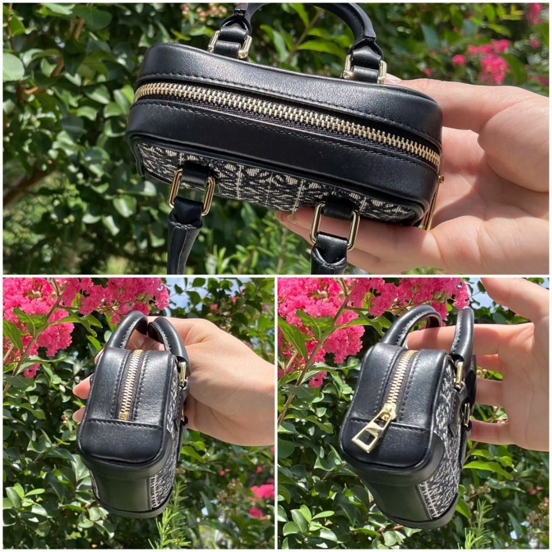 新品未使用☆ LOEWE ロエベ アナグラム ショルダーバッグ ミニポーチ