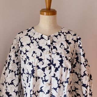 フラワー(flower)のused レトロ クラシカル 刺繍生地 ブラウス古着 ヴィンテージvintage(シャツ/ブラウス(半袖/袖なし))