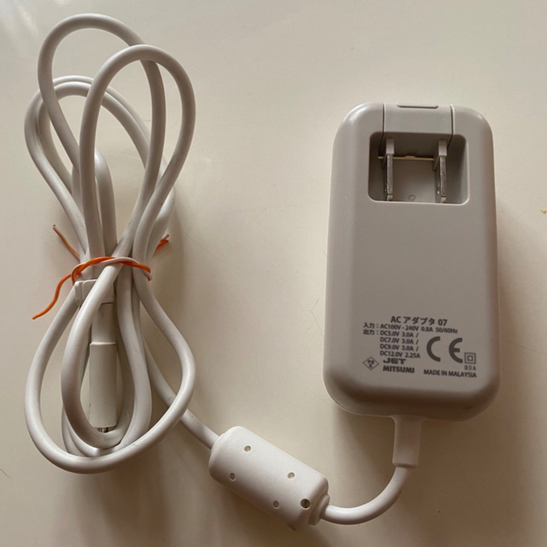 NTTdocomo(エヌティティドコモ)のACアダプタ07 スマホ充電器 USB Type-CタイプＣ スマホ/家電/カメラのスマートフォン/携帯電話(バッテリー/充電器)の商品写真