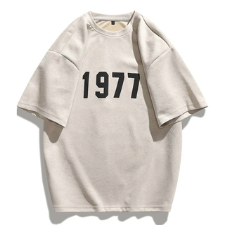 フィアオブゴッド(FEAR OF GOD)の1977 essentials oversized tシャツ カットソー(Tシャツ/カットソー(半袖/袖なし))