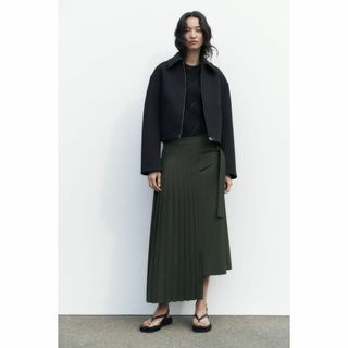 ザラ(ZARA)の新品ZARAオーバーサイズショートZIPジャケットＬ(その他)