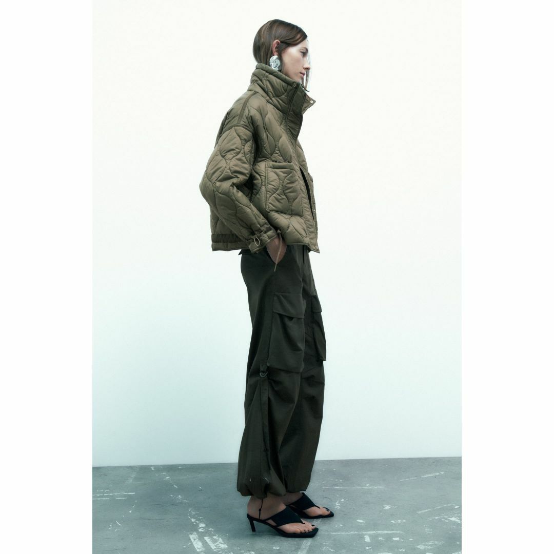 ZARA - 新品ZARAハイネックショートパフコートLの通販 by ※同時 ZARA - 新品ZARAハイネックショートパフコートLの通販 by ※同時