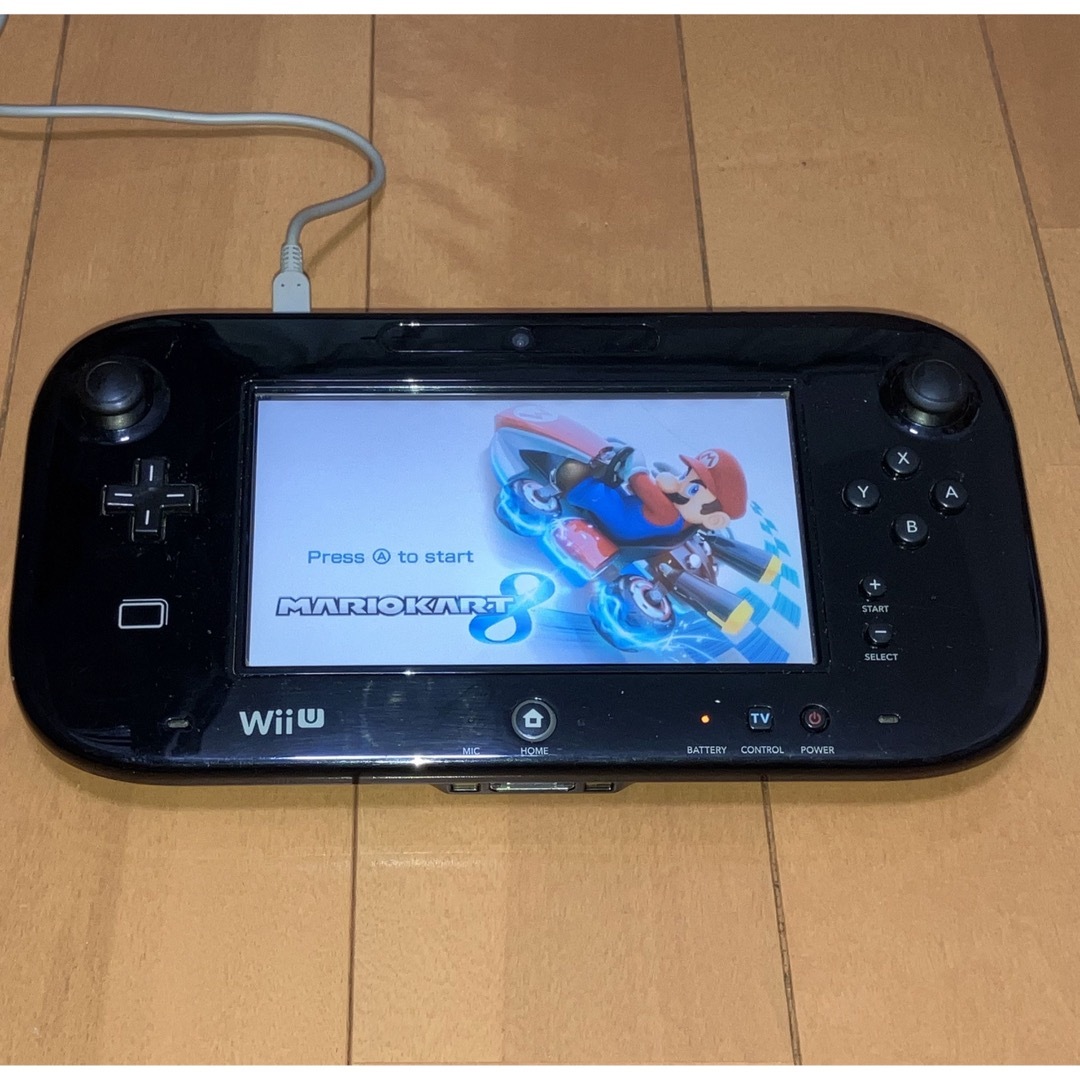 Wii U(ウィーユー)のWiiU GamePad 黒 タッチペン付き E エンタメ/ホビーのゲームソフト/ゲーム機本体(家庭用ゲーム機本体)の商品写真