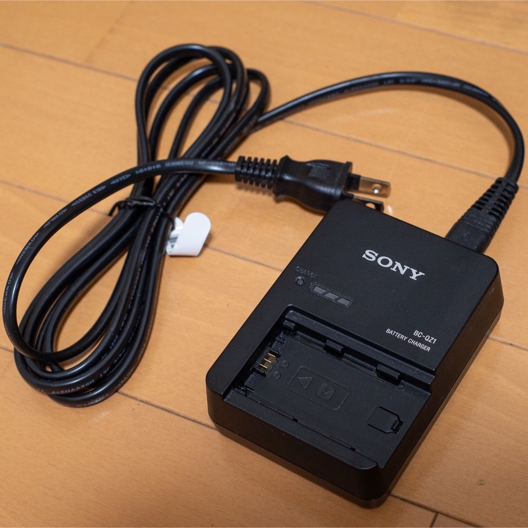 Sony ソニー バッテリーチャージャー充電器 BC-QZ1