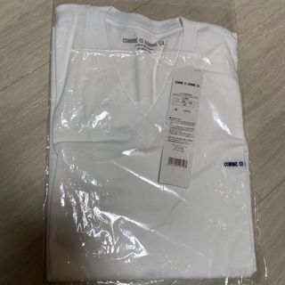 コムシコムサ(COMME CI COMME CA)のCOMME CI COMME CA VネックTシャツ 新品(Tシャツ/カットソー(半袖/袖なし))