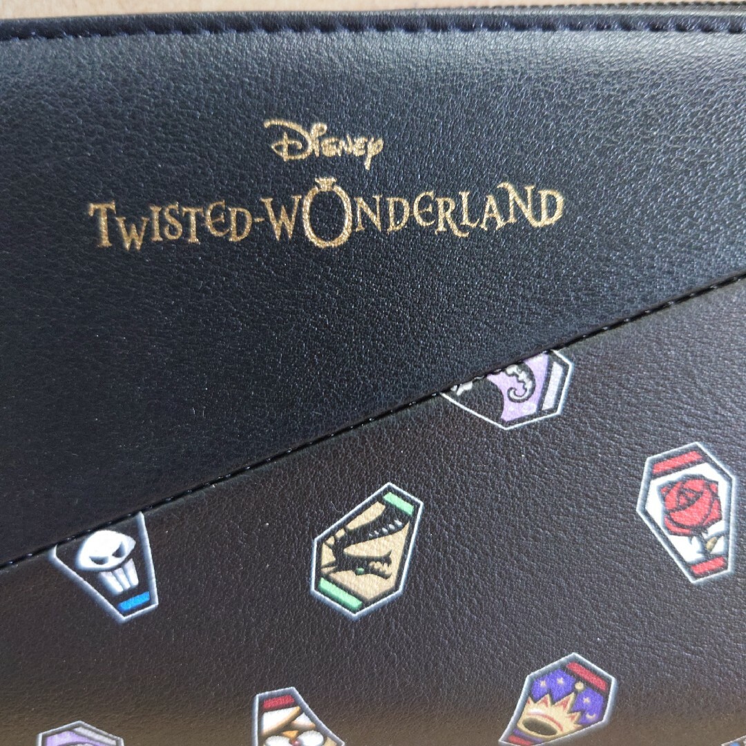 Disney(ディズニー)のツイステッドワンダーランド　長財布 レディースのファッション小物(財布)の商品写真