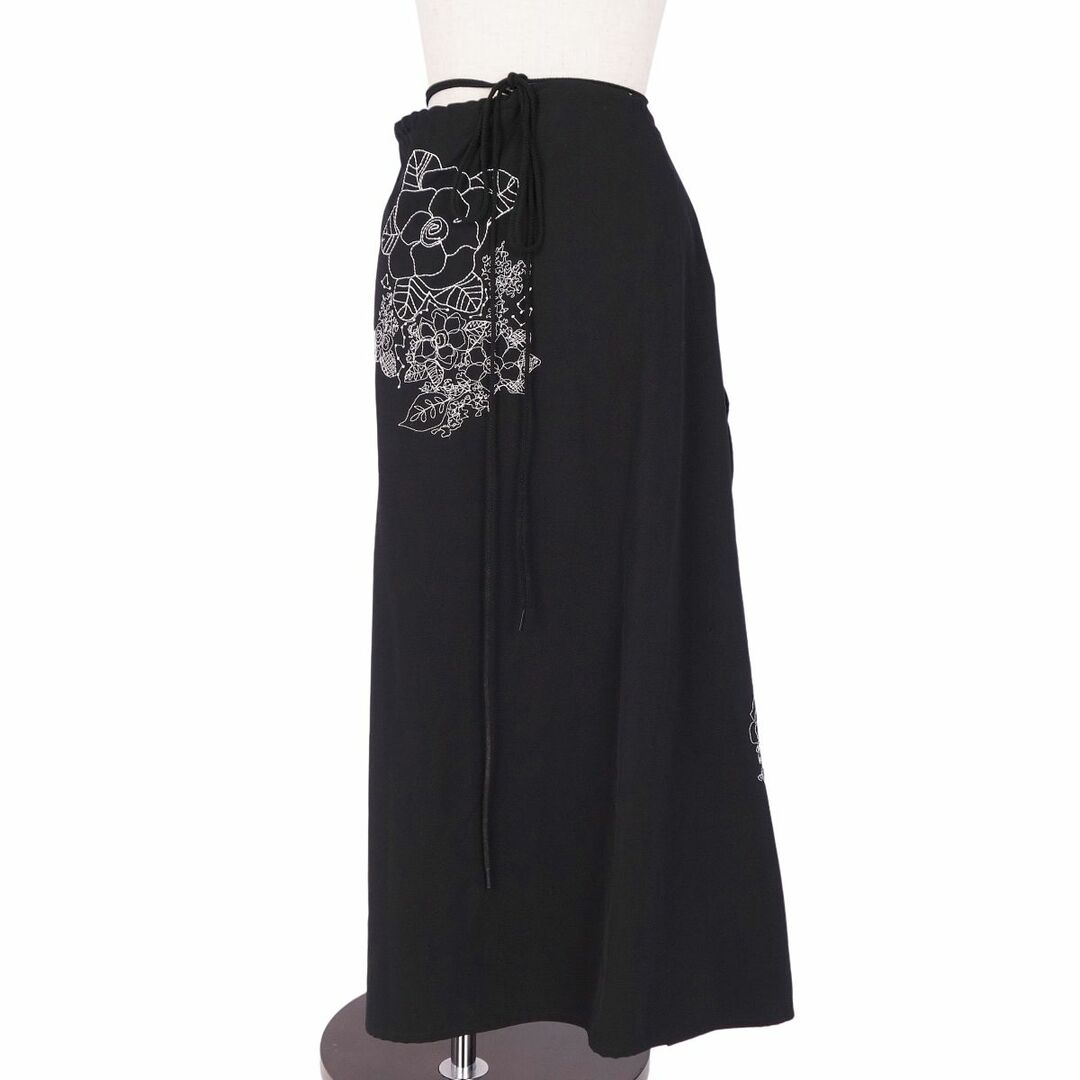 ワイズ Y's Yohji Yamamoto スカート ひざ丈 花柄刺繍 ウールギャバジン ボトムス レディース YM-S07-168 4(L相当) ブラック ワイズ Y's Yohji Yamamoto スカート ひざ丈 花柄刺繍 ウールギャバジン ボトムス レディース YM-S07-168 4(L相当) ブラック