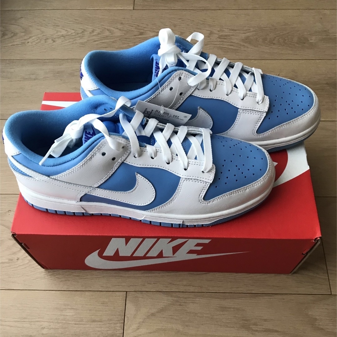 NIKE(ナイキ)のNike WMNS Dunk Low Reverse UNC メンズの靴/シューズ(スニーカー)の商品写真