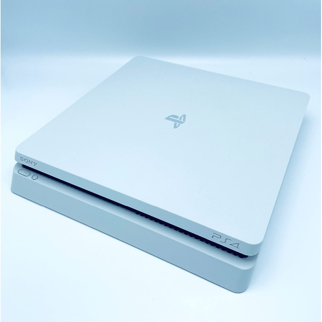 PlayStation4(プレイステーション4)の中古 箱付 完品 PlayStation 4 グレイシャー・ホワイト 500GB エンタメ/ホビーのゲームソフト/ゲーム機本体(家庭用ゲーム機本体)の商品写真
