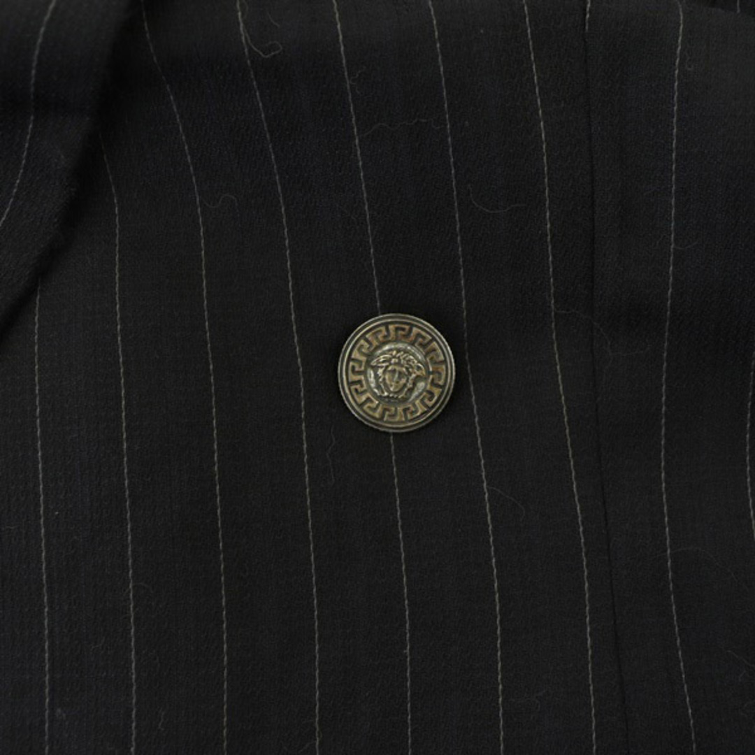 Gianni Versace(ジャンニヴェルサーチ)のジャンニヴェルサーチ テーラードジャケット ダブル メデューサボタン ストライプ メンズのジャケット/アウター(テーラードジャケット)の商品写真