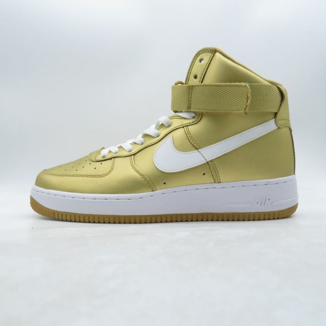 NIKE(ナイキ)のNIKE 2015 AIR FORCE1 HIGH RETRO QS メンズの靴/シューズ(スニーカー)の商品写真