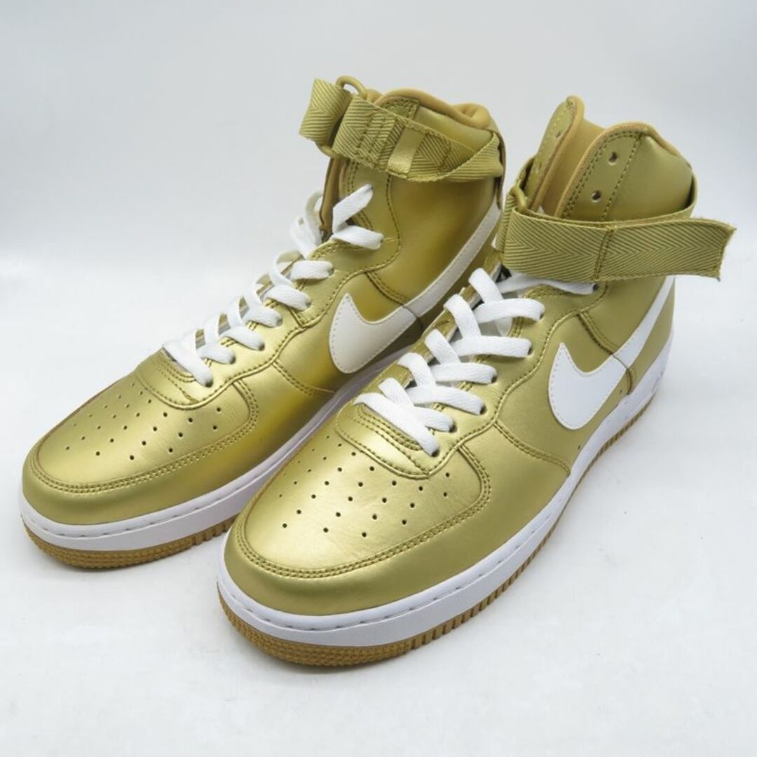 NIKE(ナイキ)のNIKE 2015 AIR FORCE1 HIGH RETRO QS メンズの靴/シューズ(スニーカー)の商品写真