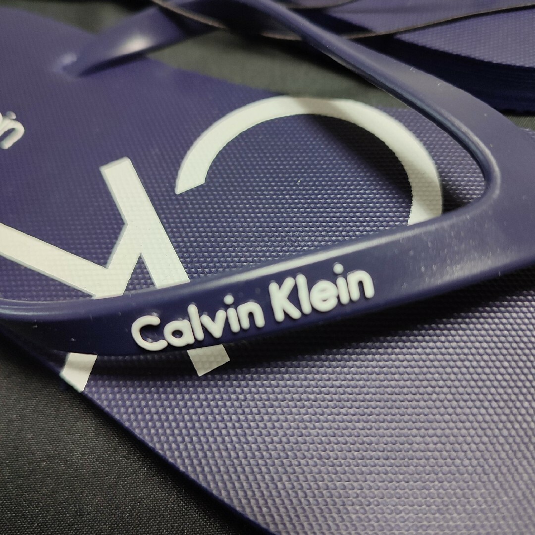 【新品】26cm カルバンクライン ビーチサンダル Calvin Klein レディースの靴/シューズ(サンダル)の商品写真