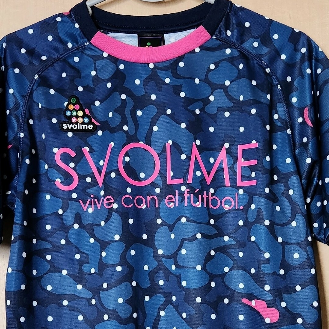 Svolme(スボルメ)のスボルメ カモ ドット柄 半袖プラシャツ サイズM used 美品 スポーツ/アウトドアのサッカー/フットサル(ウェア)の商品写真