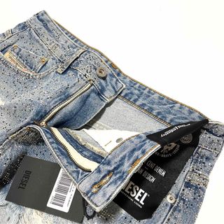 【新品】W28 ディーゼル ショートパンツ マイクロスタッズ ライトブルー ロゴ