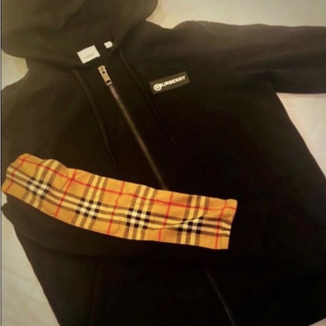 BURBERRY - Burberry パーカーの通販 by m♡'s shop|バーバリーならラクマ
