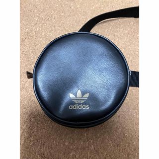 アディダス(adidas)のadidas ウエストバッグ(ボディバッグ/ウエストポーチ)