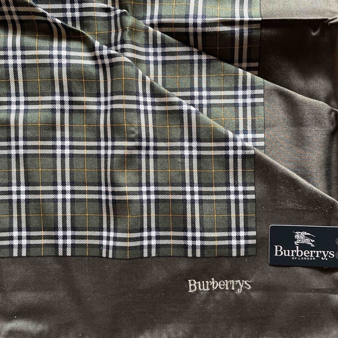 BURBERRY(バーバリー)のお値下げ❗️BURBERRY バーバリー  ノバチェック　大判　新品未使用❗️ メンズのファッション小物(ハンカチ/ポケットチーフ)の商品写真