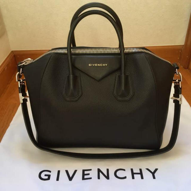 限定値下【GIVENCHY】ジバンシィ アンティゴナ バッグ 型押し