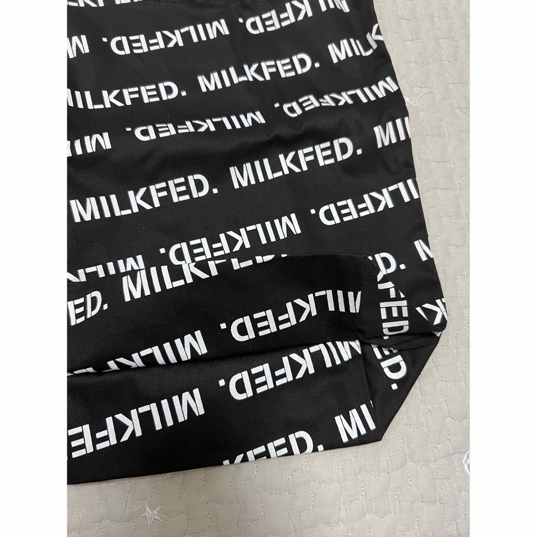 MILKFED.(ミルクフェド)の新品　MILKFED ビックトートバッグ エコ 鞄 ブラック ノベルティ 非売品 レディースのバッグ(トートバッグ)の商品写真