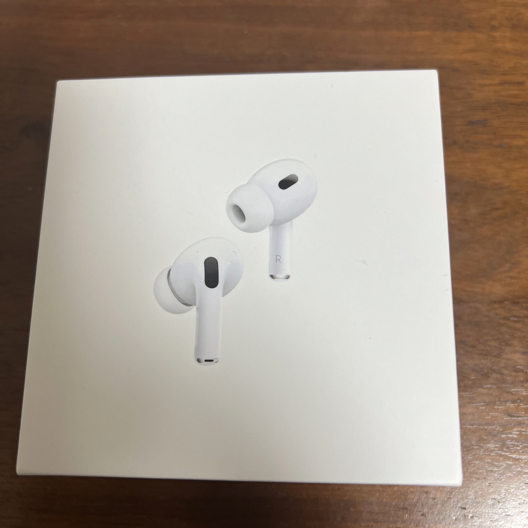 アップル Airpods Pro 第2世代 スマホ/家電/カメラのオーディオ機器(ヘッドフォン/イヤフォン)の商品写真