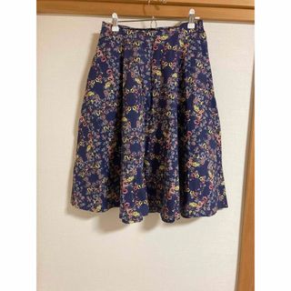 ダブルクローゼット(w closet)の【未使用】w closet 花柄フレアスカート(ひざ丈スカート)