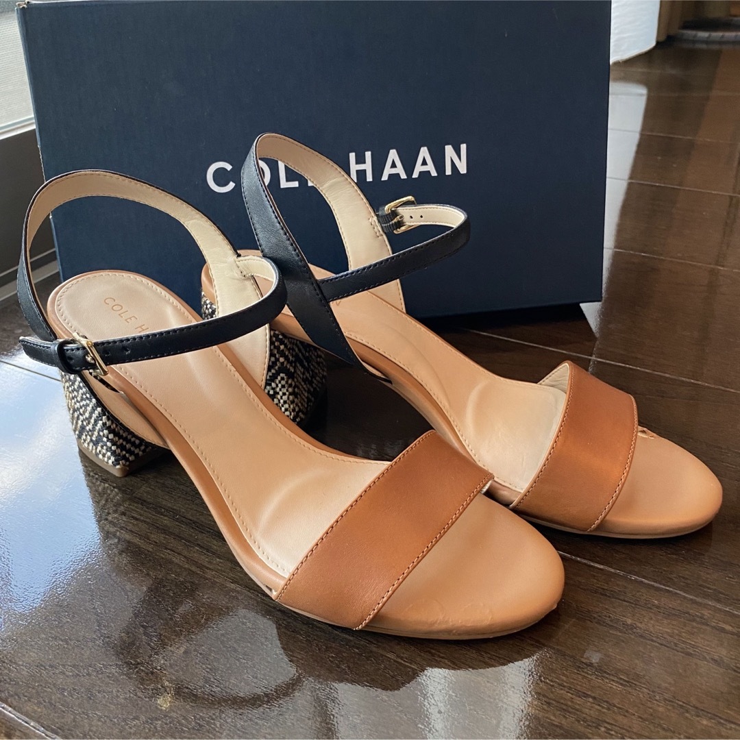 Cole Haan(コールハーン)の着用2回　⚠️難あり　ジョージーブロックサンダル　クラークス　ダイアナ　かねまつ レディースの靴/シューズ(サンダル)の商品写真