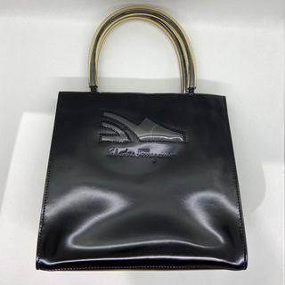 サルヴァトーレフェラガモ(Salvatore Ferragamo)のサルヴァトーレフェラガモ　ハンドバッグ　エナメル　レザーブラック黒　レディース(ハンドバッグ)