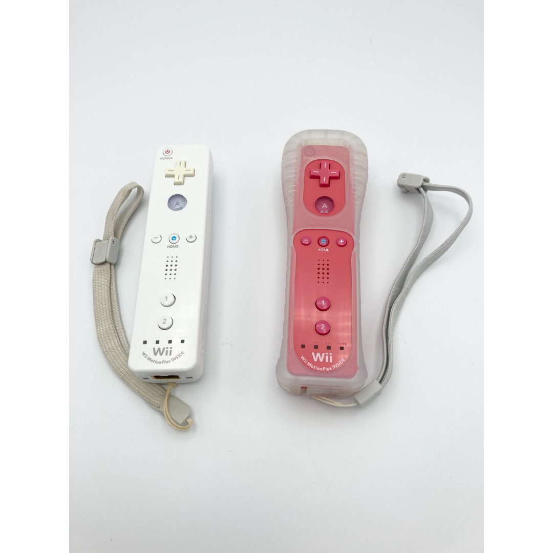 中古 Wii本体(シロ) Wiiリモコンプラス2個、Wiiパーティ同梱