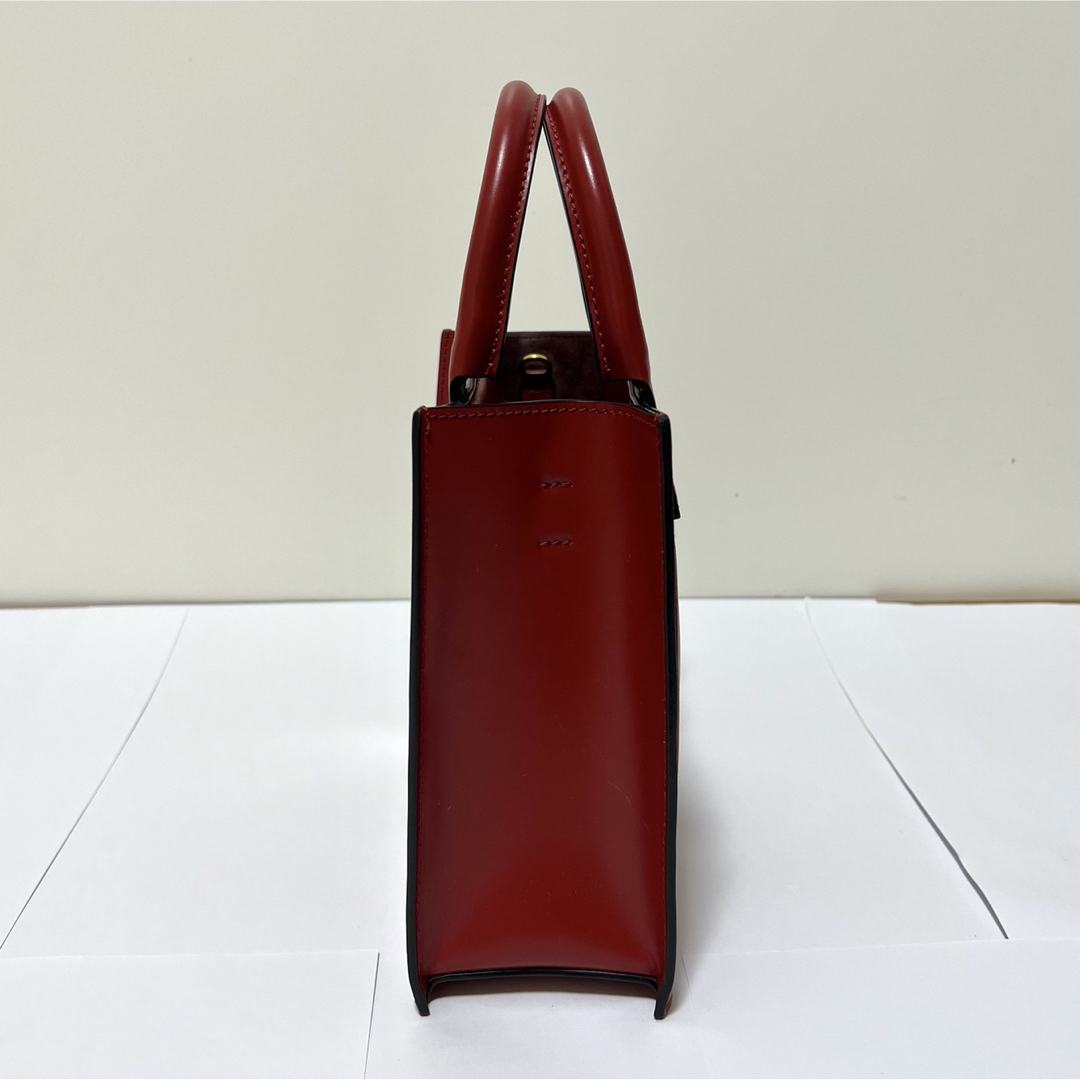 VALENTINI(バレンティーニ)の【VALENTINO直営】カーフスキン2wayバッグ (イギリスで購入) レディースのバッグ(ショルダーバッグ)の商品写真