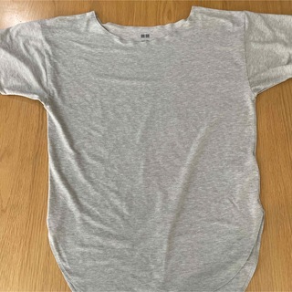 ユニクロ(UNIQLO)のユニクロ　エアリズム　シームレス　ロングTシャツ　Sサイズ (Tシャツ(半袖/袖なし))